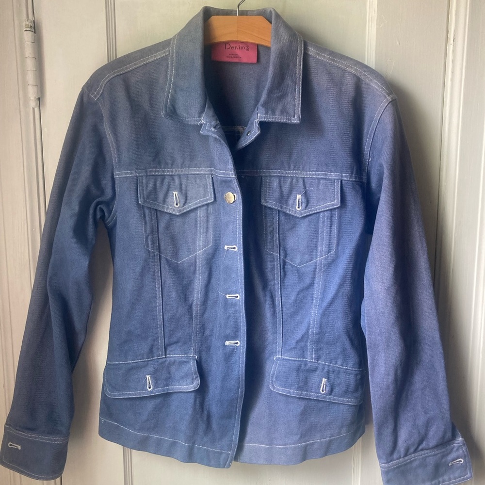 Carol’s Denims jean jacket size small. Vintage